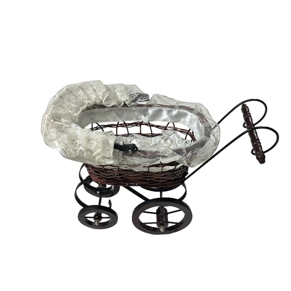 Vtg Victorian Style Baby Doll Carriage Buggy Stroller Metal /Wicker & Wood 14” H - Picture 9 of 13